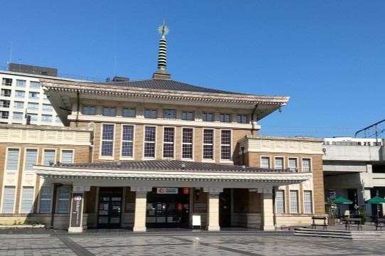 近鉄奈良駅・もしくはJR奈良駅