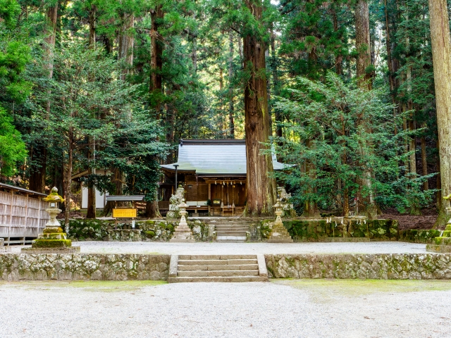 室生龍穴神社