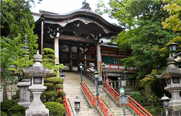 信貴山朝護孫子寺